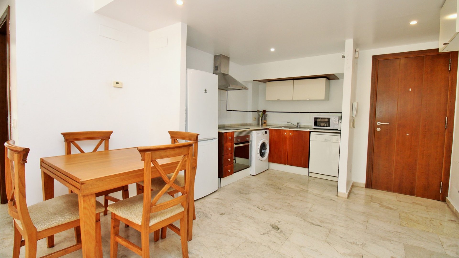 Resale - Apartments -
Punta Prima