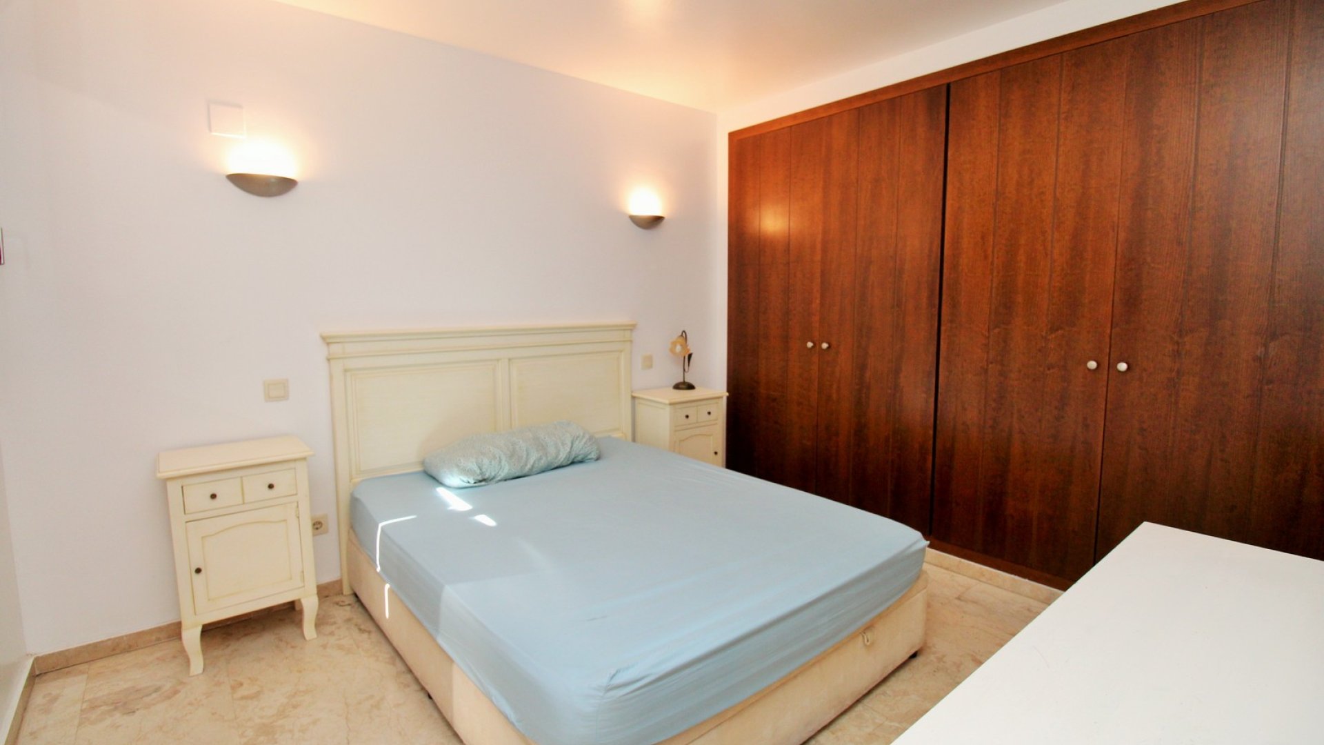 Resale - Apartments -
Punta Prima