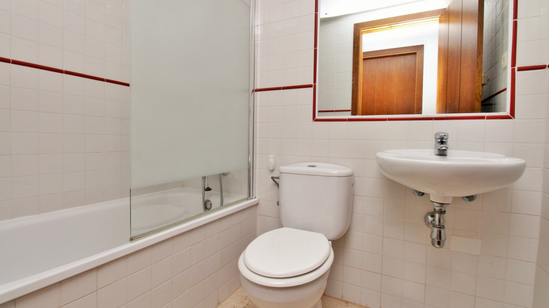 Resale - Apartments -
Punta Prima