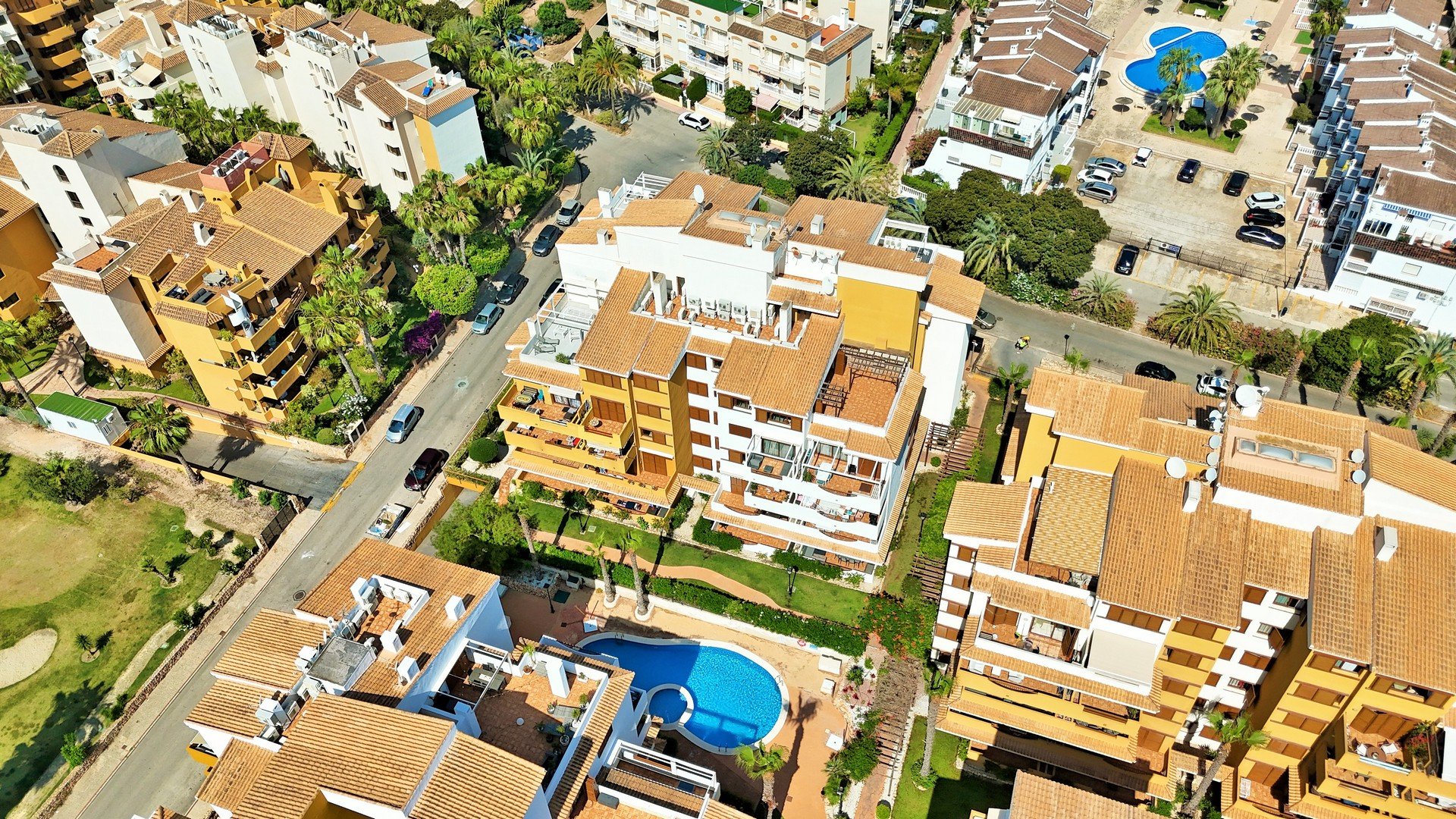 Resale - Apartments -
Punta Prima