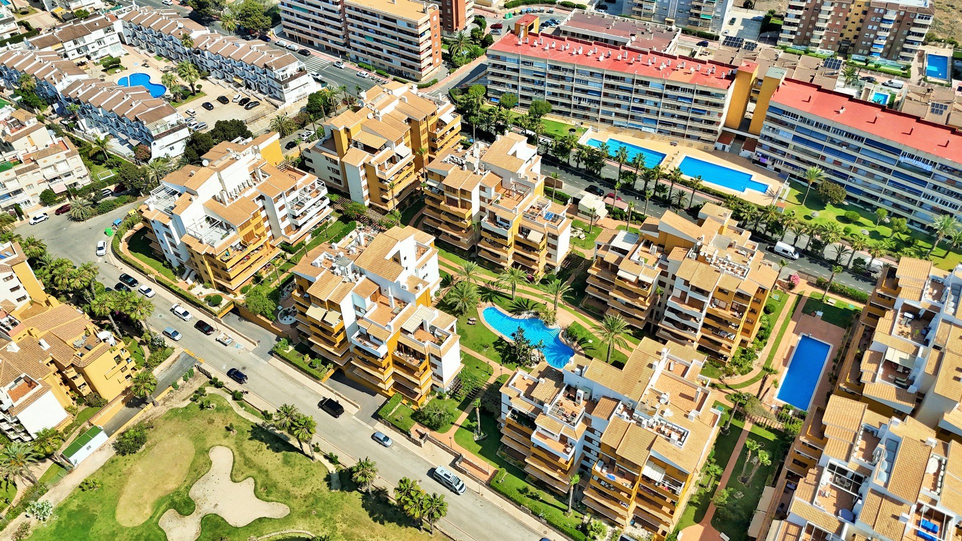 Resale - Apartments -
Punta Prima