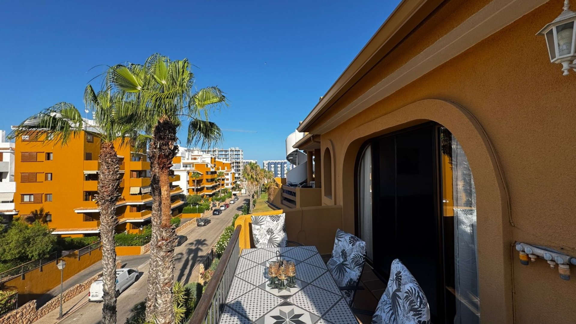 Resale - Apartments -
Punta Prima