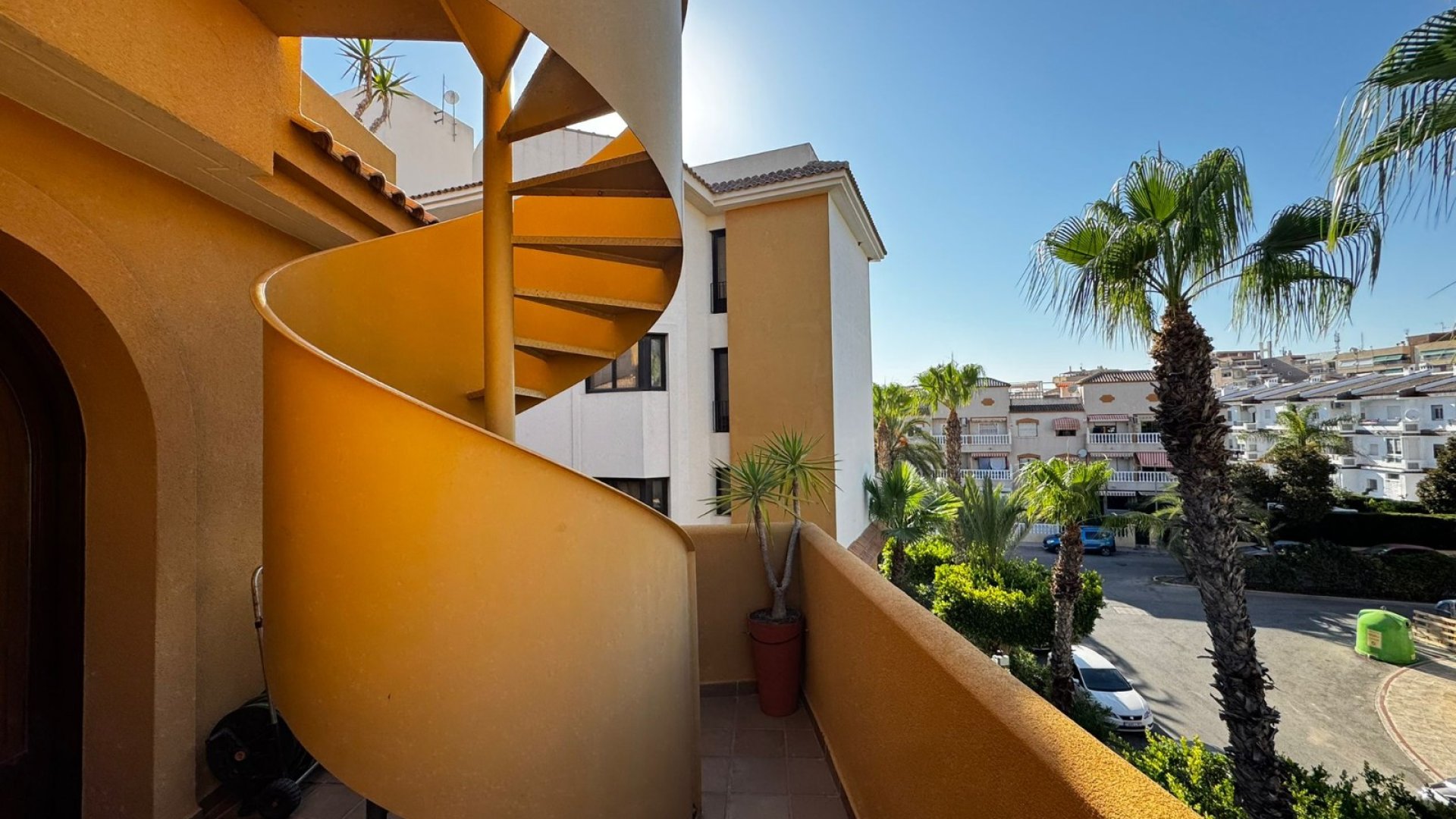 Resale - Apartments -
Punta Prima