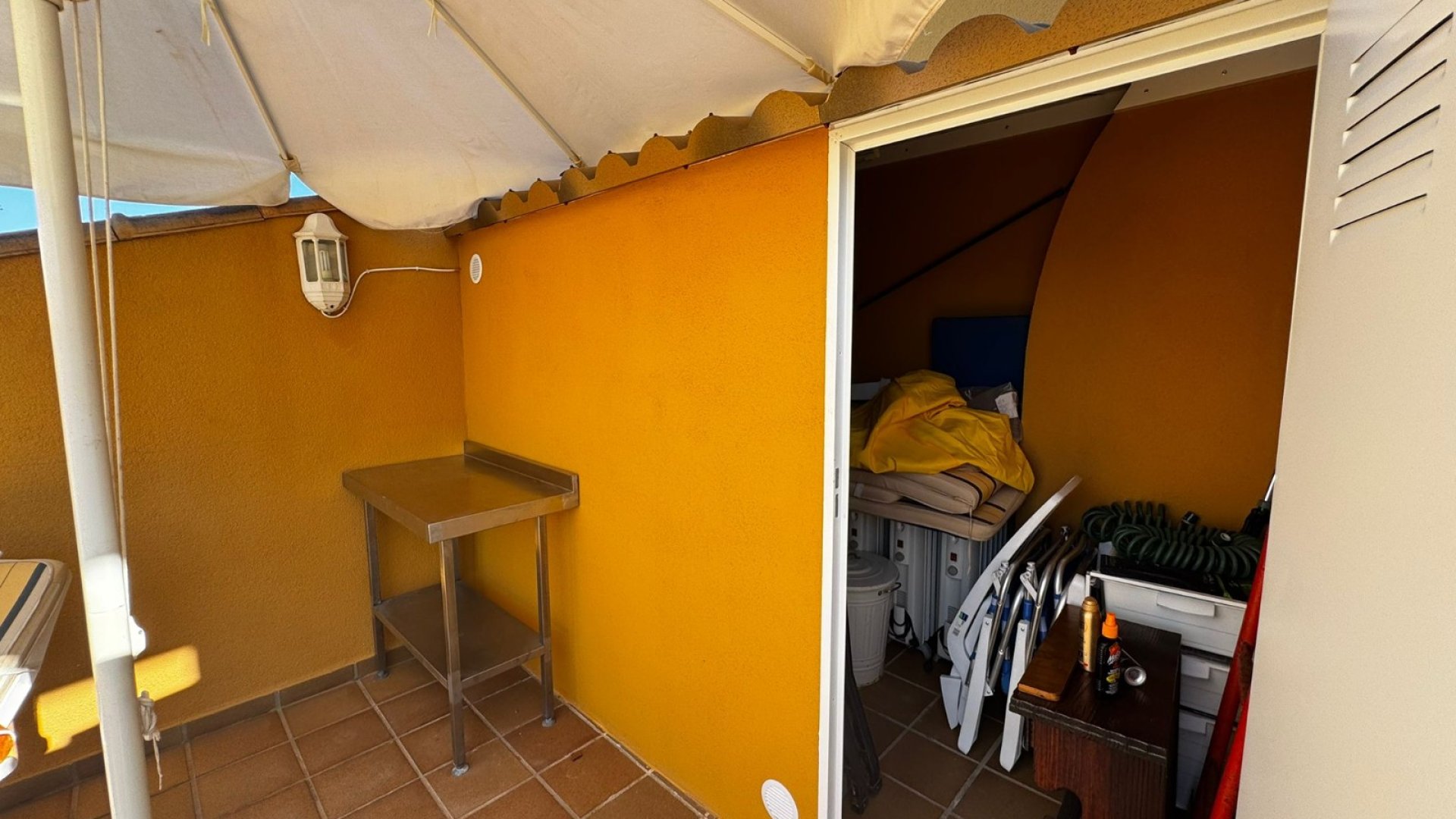 Resale - Apartments -
Punta Prima