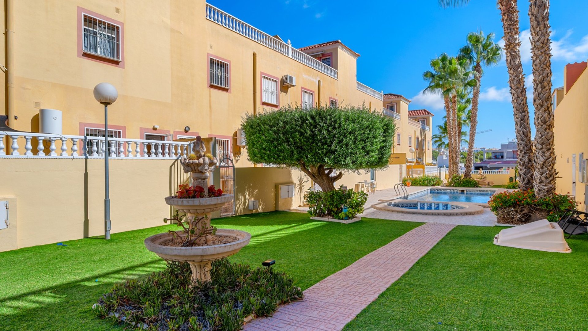 Resale - Apartments -
San Miguel de Salinas - Orihuela Costa