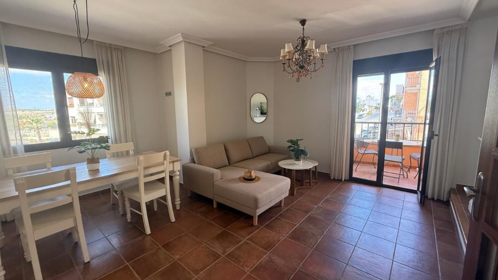 Resale - Apartments -
San Miguel de Salinas