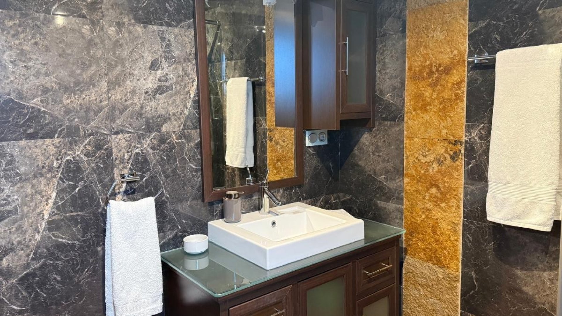 Resale - Apartments -
San Miguel de Salinas