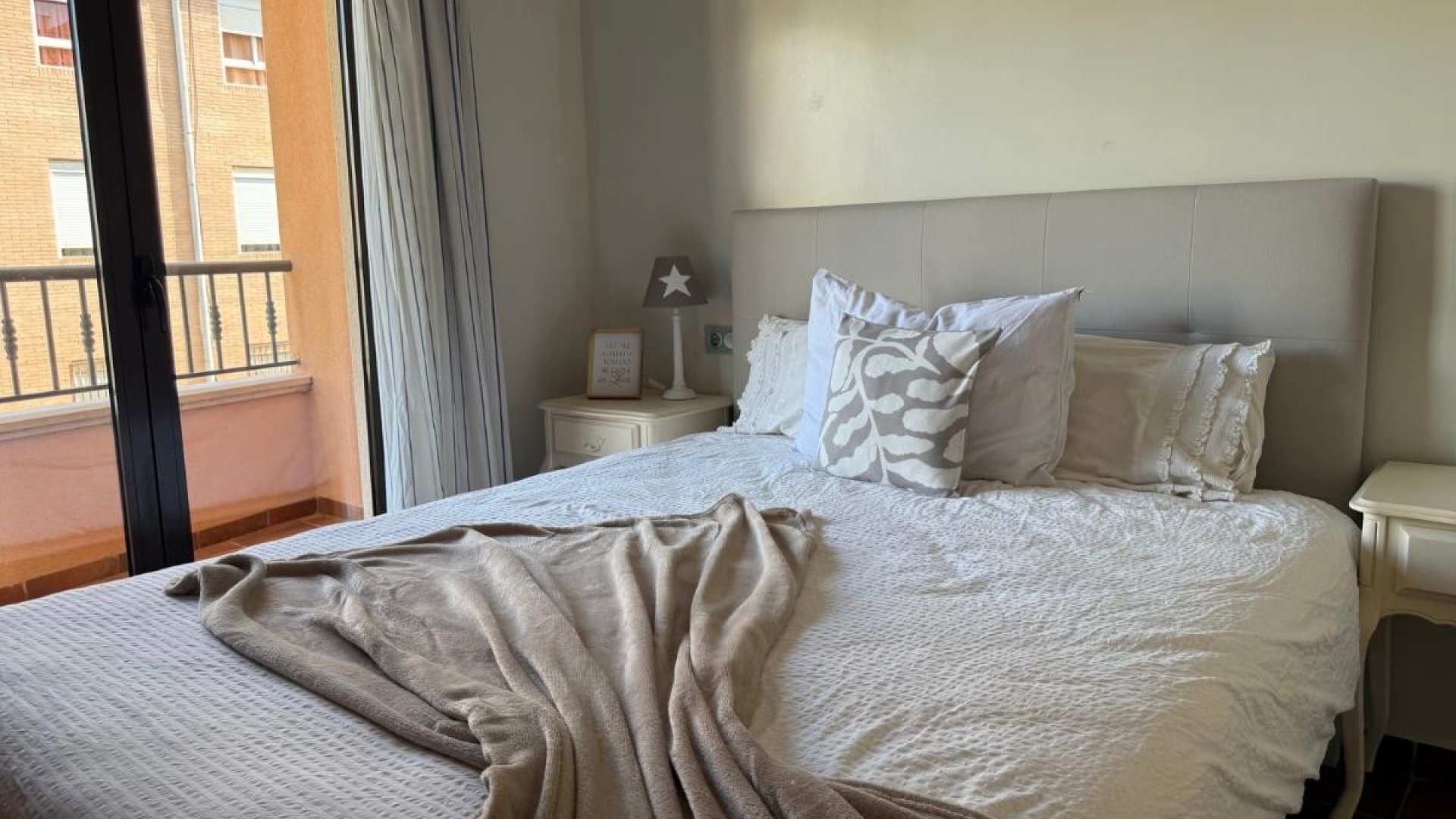 Resale - Apartments -
San Miguel de Salinas