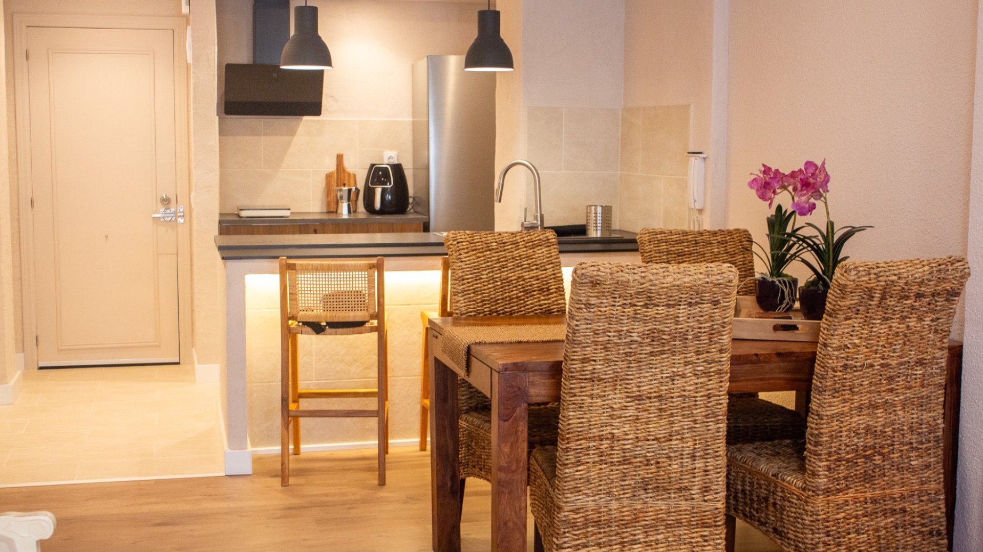 Resale - Apartments -
Santa Pola - Playa del Este