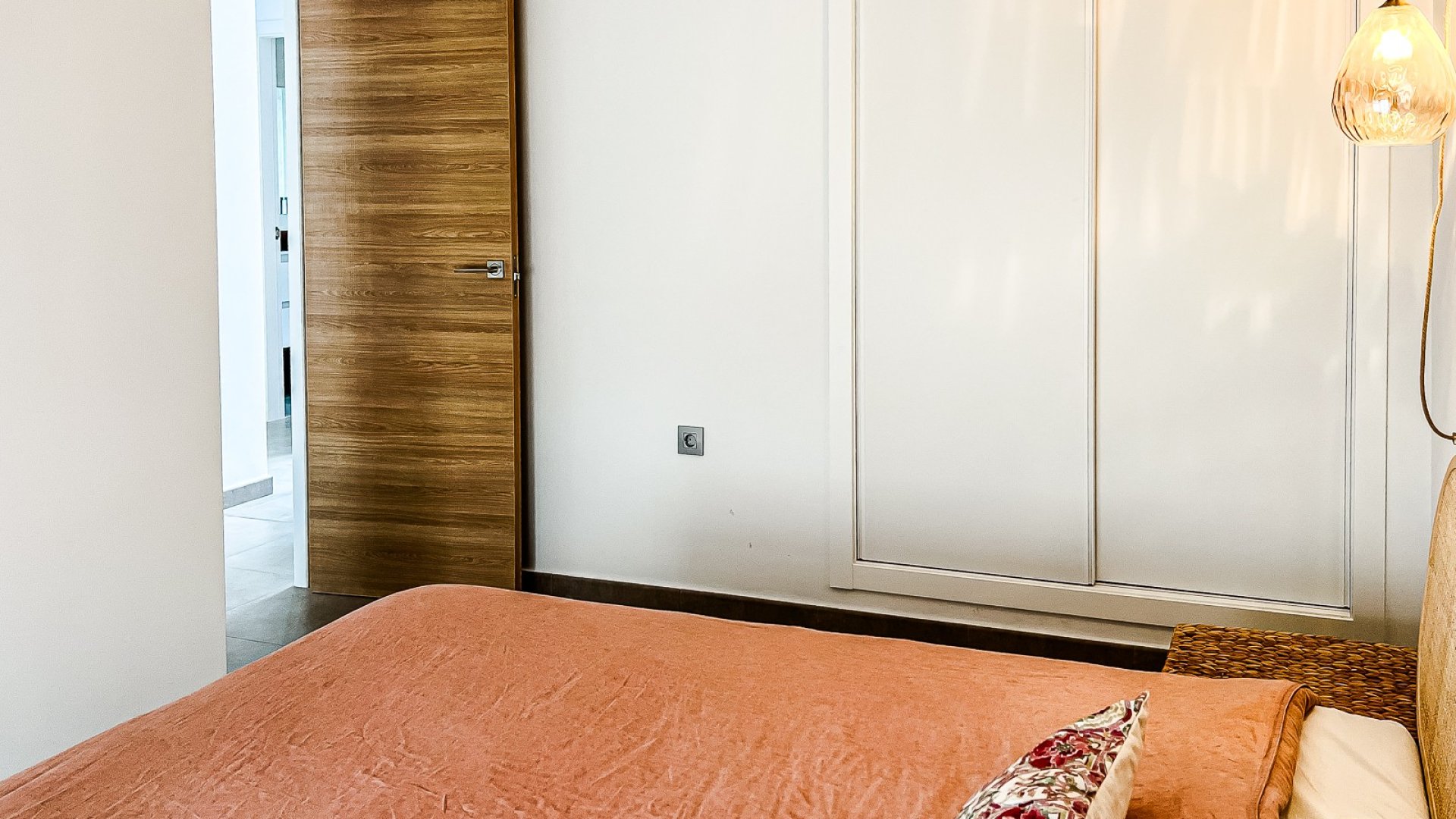 Resale - Apartments -
Santiago de la Ribera - zona san blas