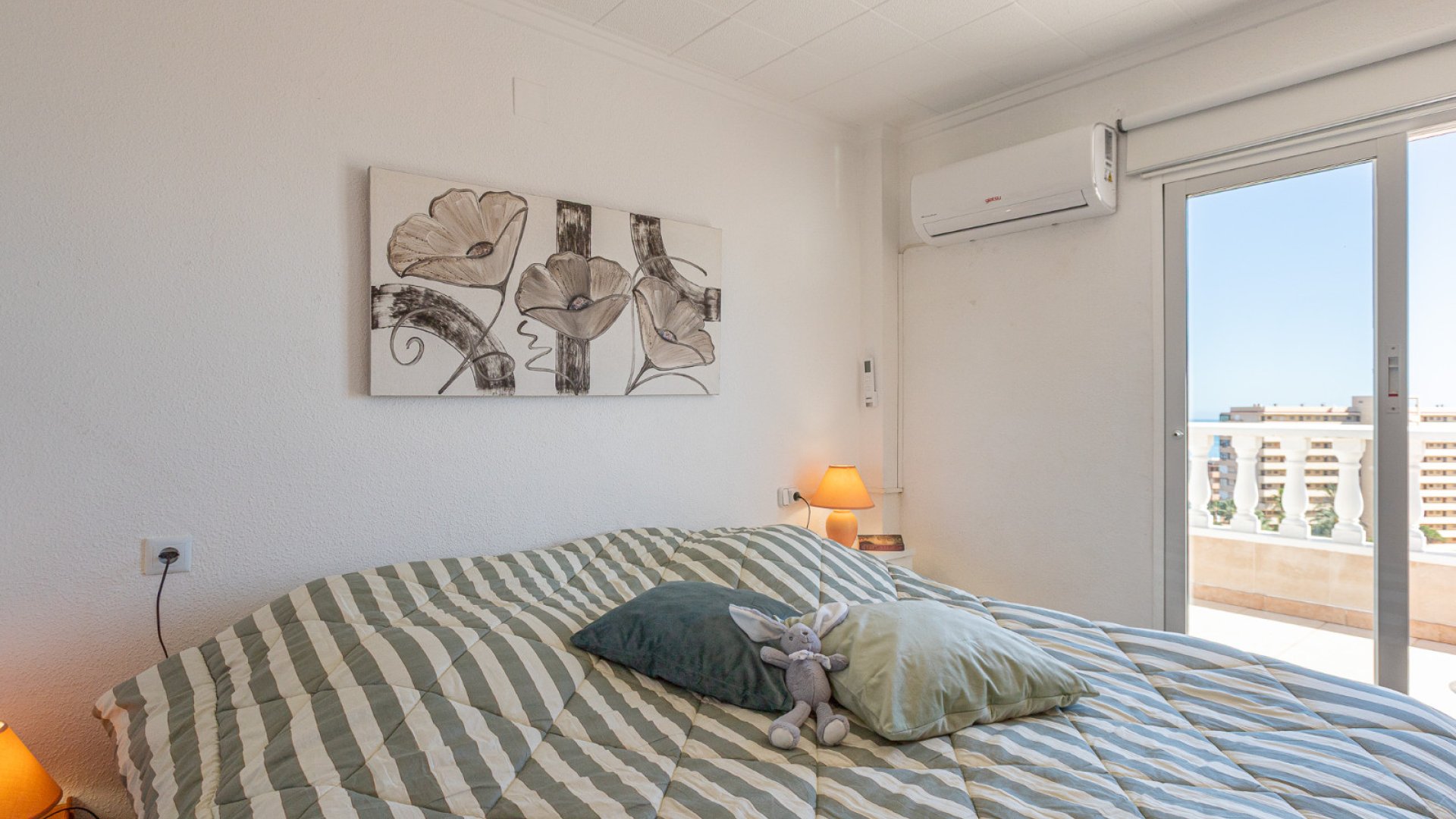 Resale - Apartments -
Torrevieja - Cabo Cervera