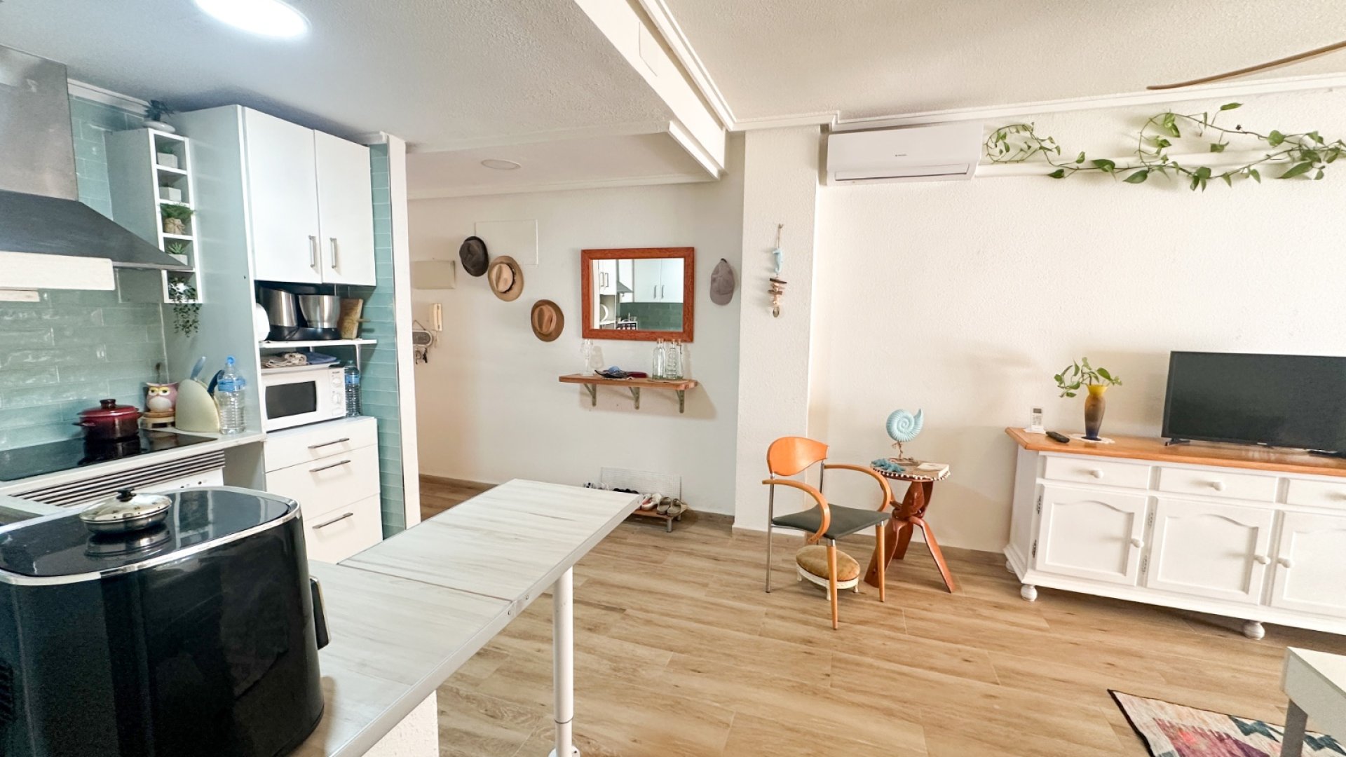 Resale - Apartments -
Torrevieja - Center