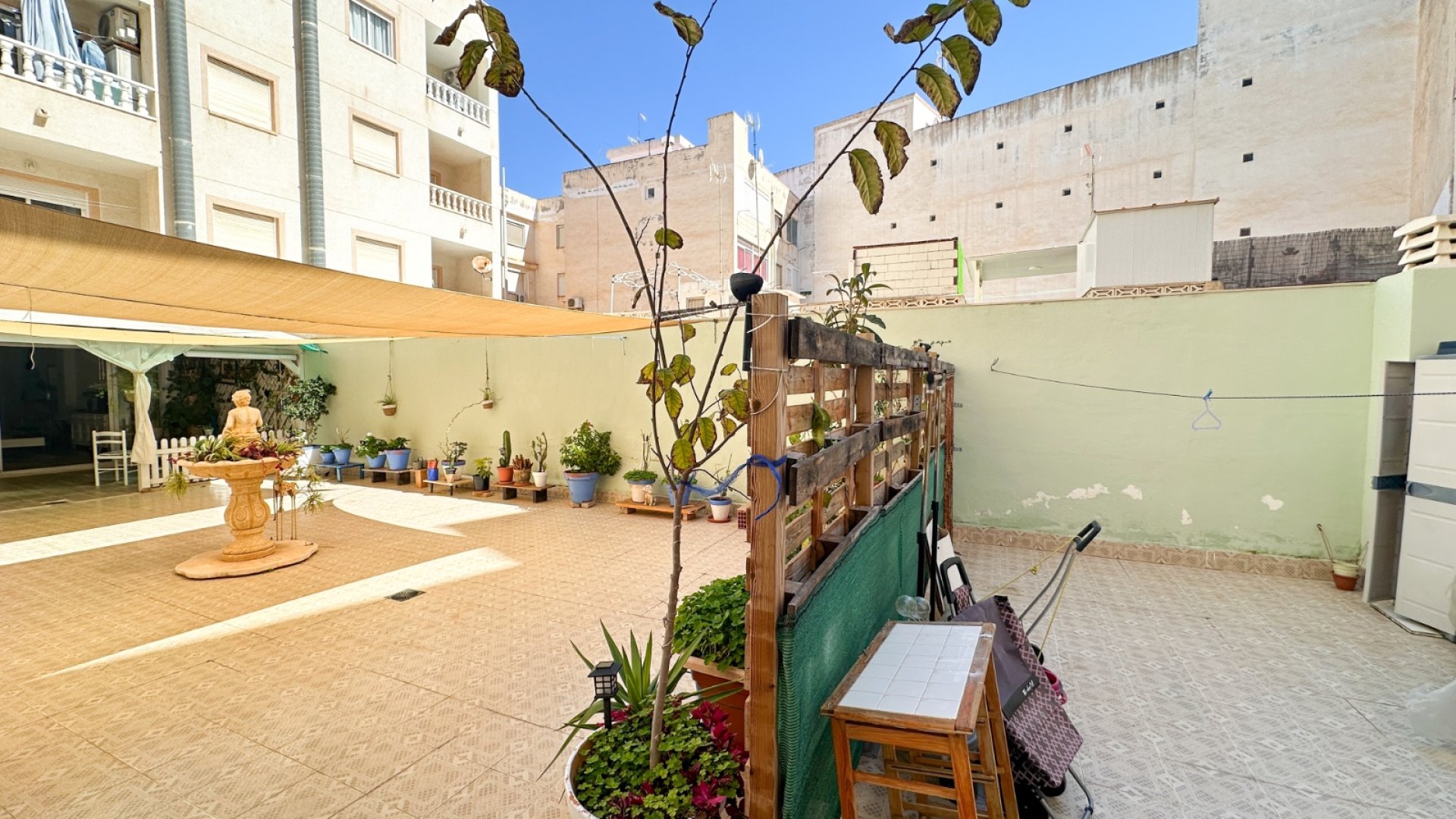 Resale - Apartments -
Torrevieja - Center