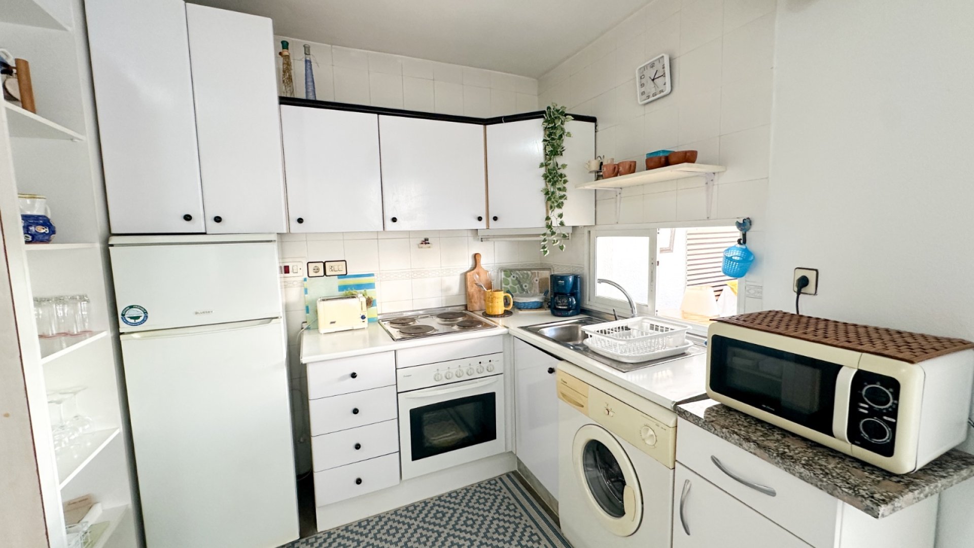 Resale - Apartments -
Torrevieja - Center