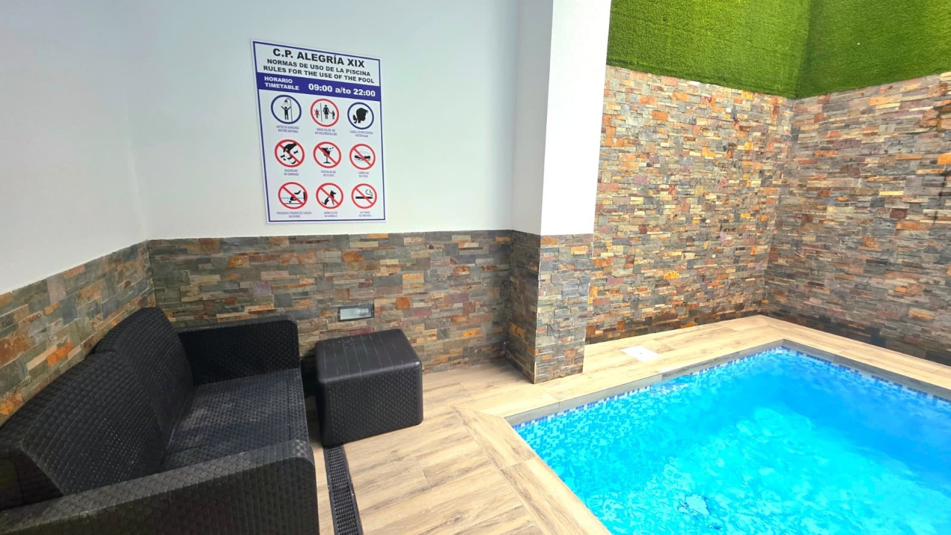 Resale - Apartments -
Torrevieja - Center