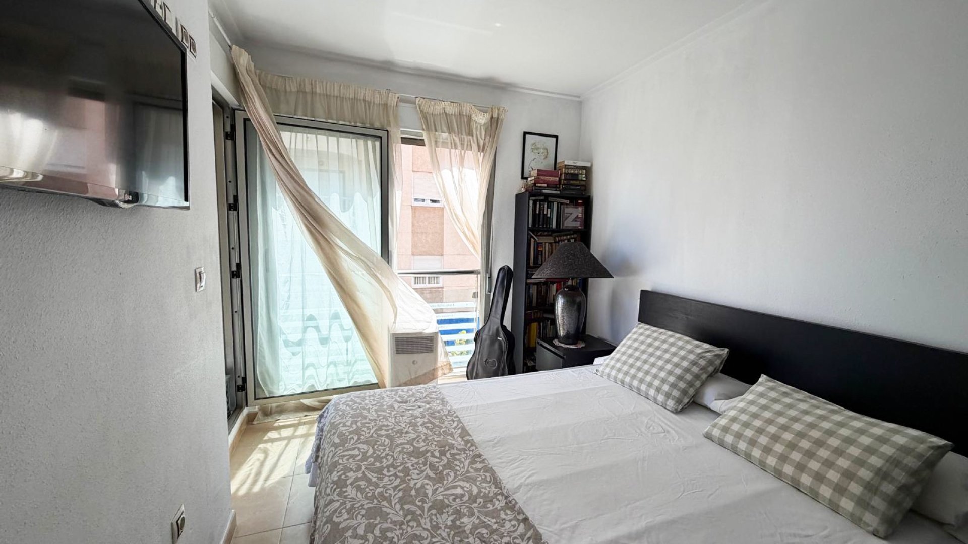 Resale - Apartments -
Torrevieja - Center