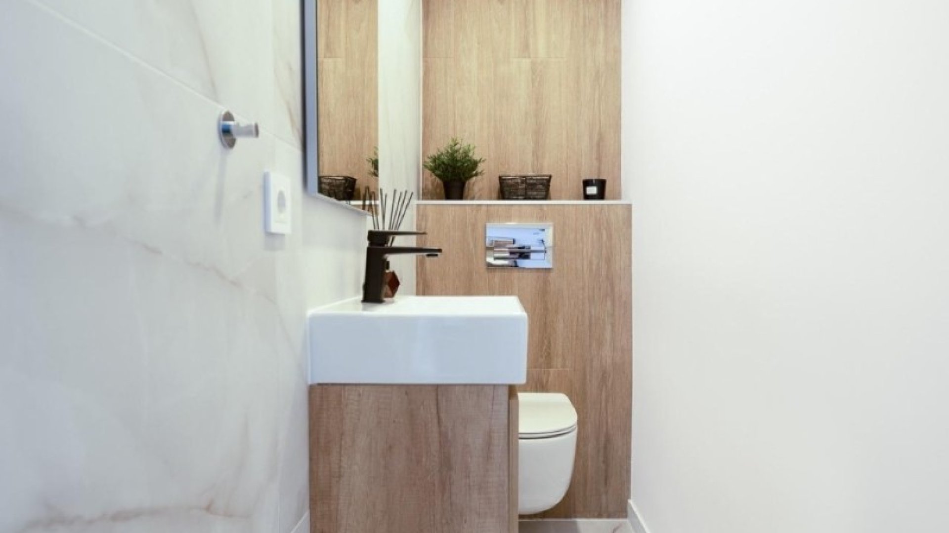 Resale - Apartments -
Torrevieja - Center