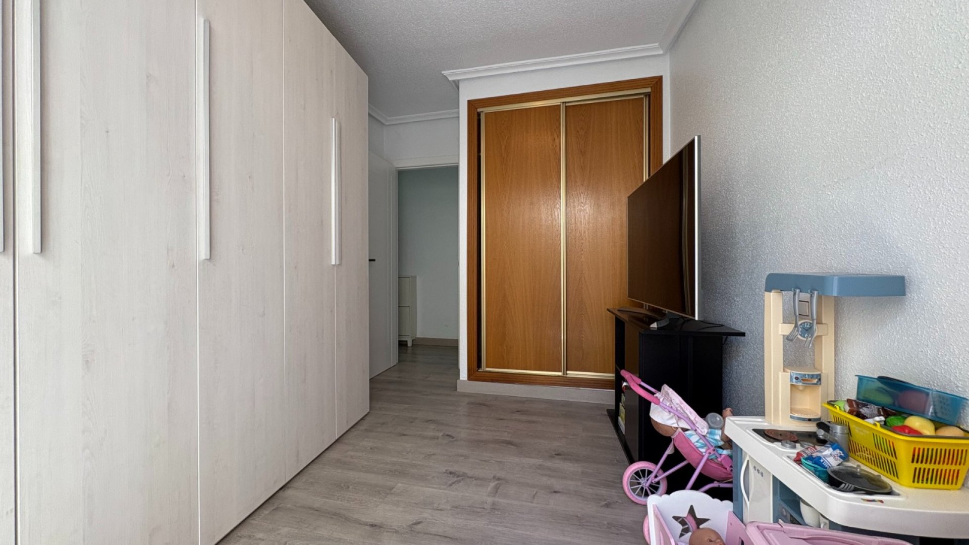 Resale - Apartments -
Torrevieja - Center