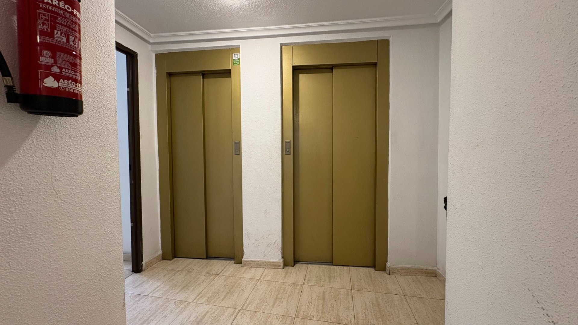 Resale - Apartments -
Torrevieja - Center
