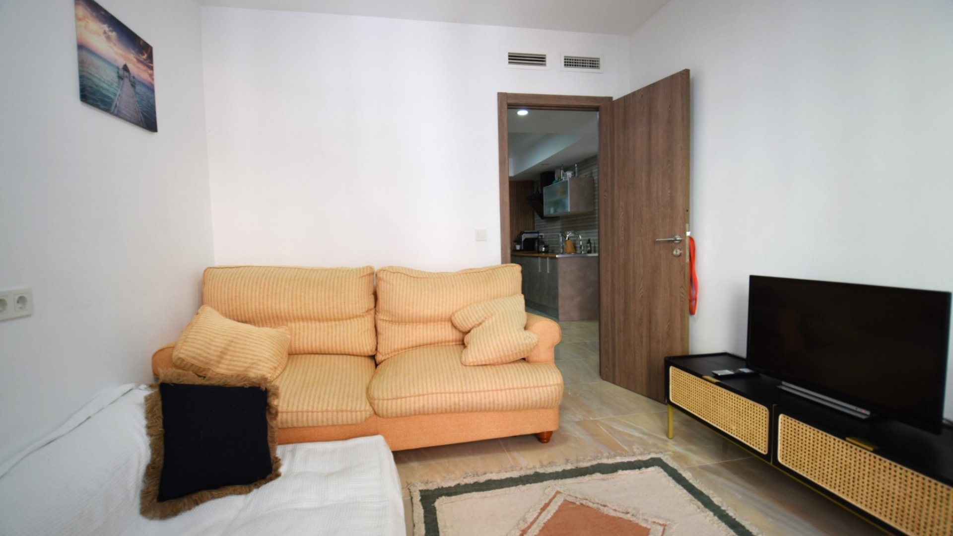Resale - Apartments -
Torrevieja - Center