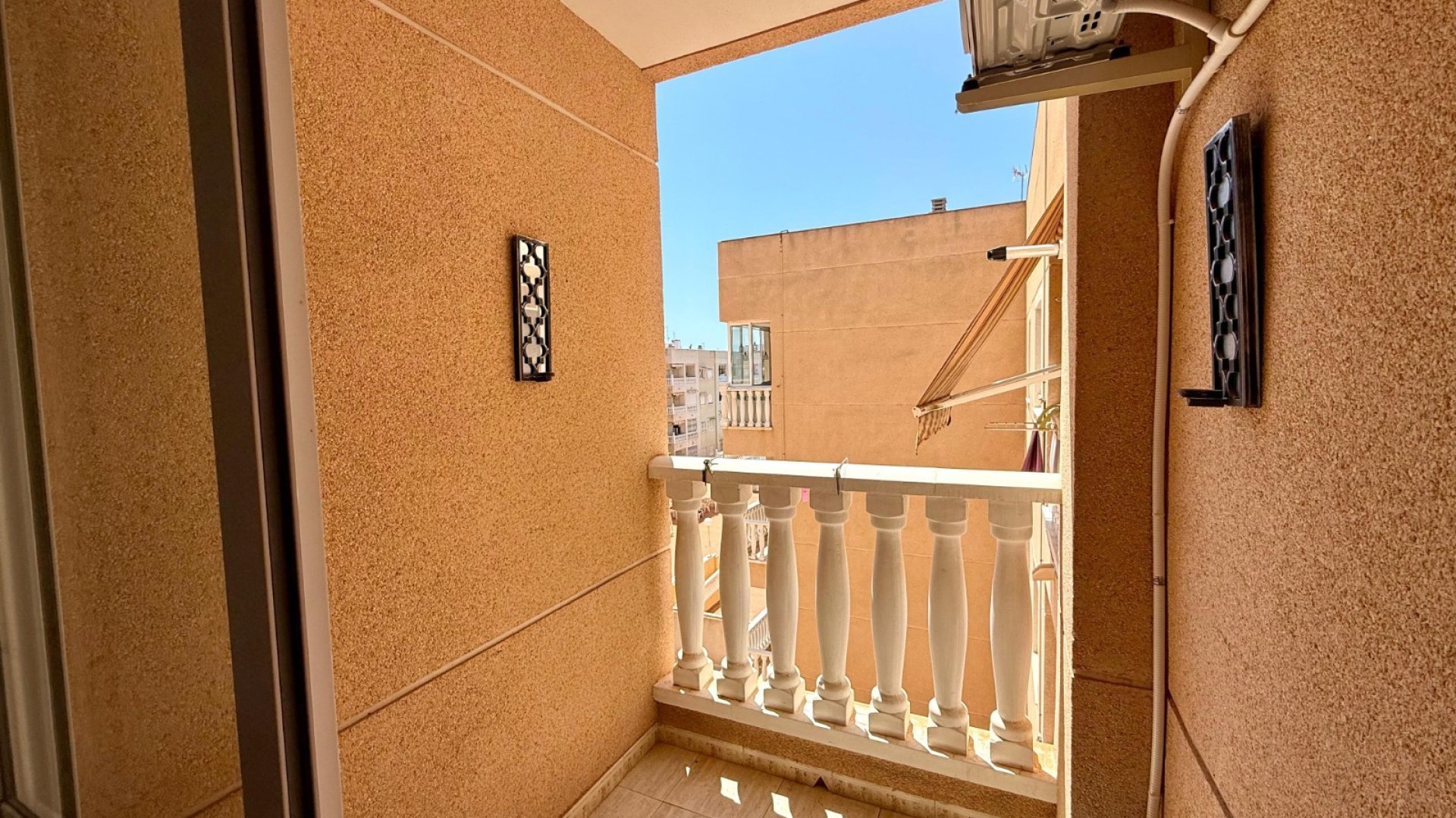 Resale - Apartments -
Torrevieja - Centro