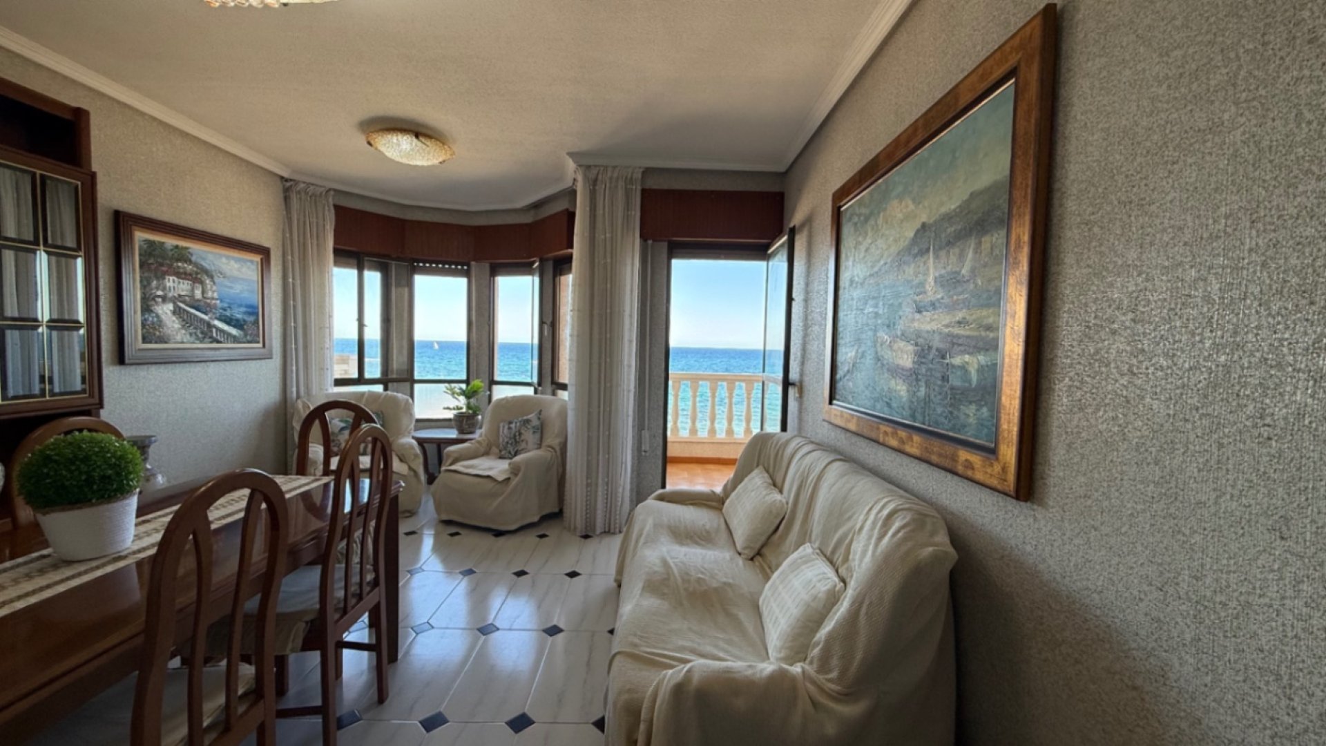 Resale - Apartments -
Torrevieja - Costa Blanca