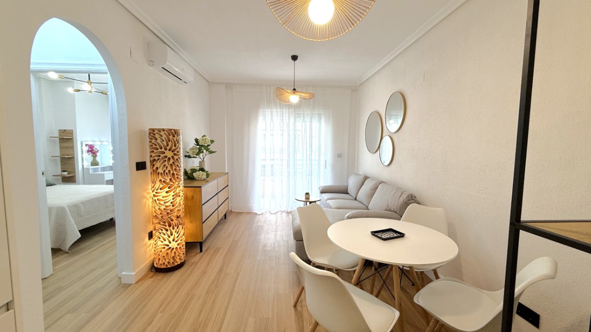 Resale - Apartments -
Torrevieja - Costa Blanca