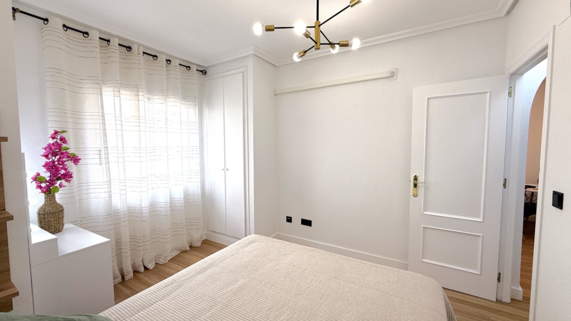 Resale - Apartments -
Torrevieja - Costa Blanca