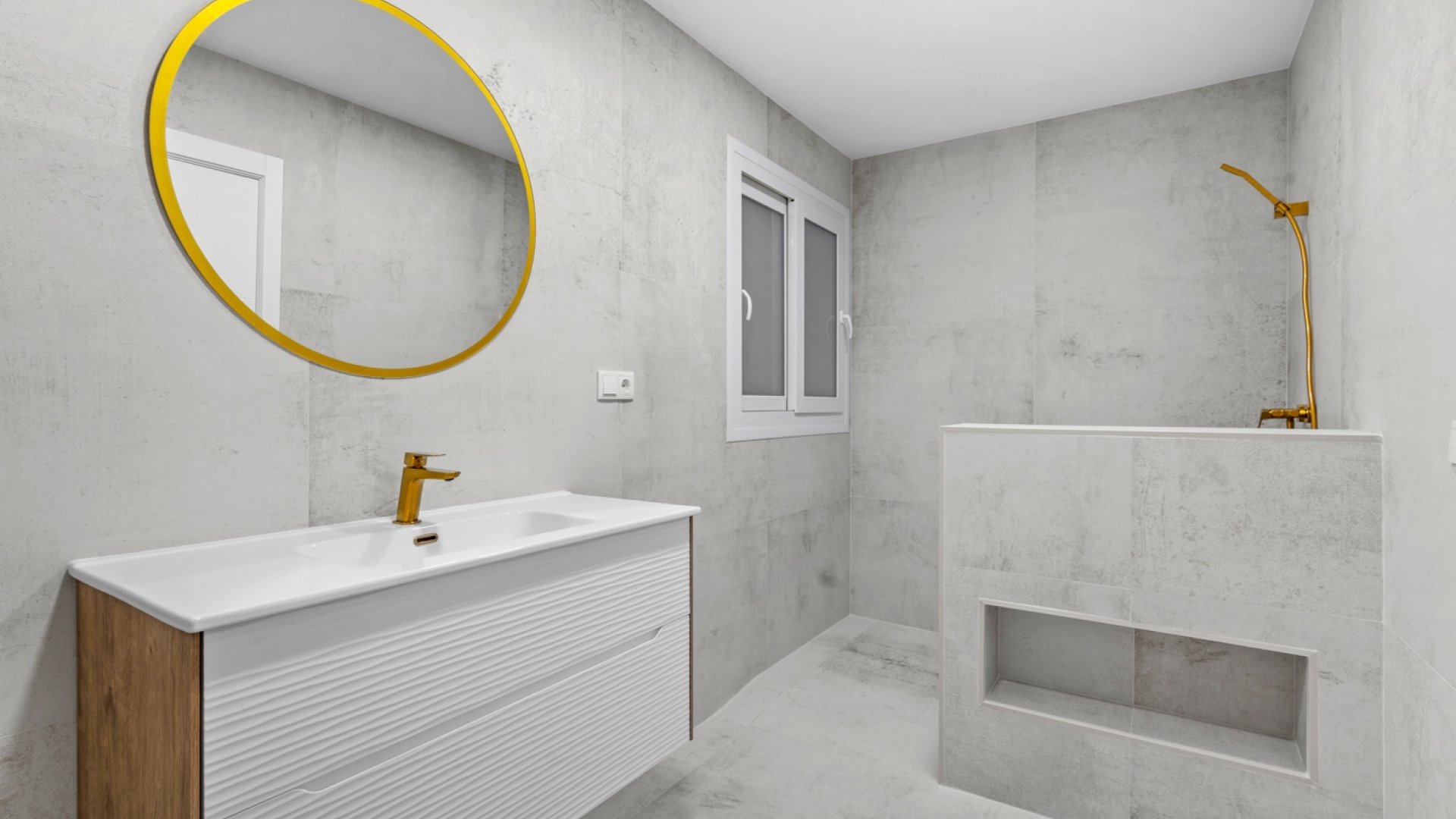 Resale - Apartments -
Torrevieja - El Acequión - Los Náufragos