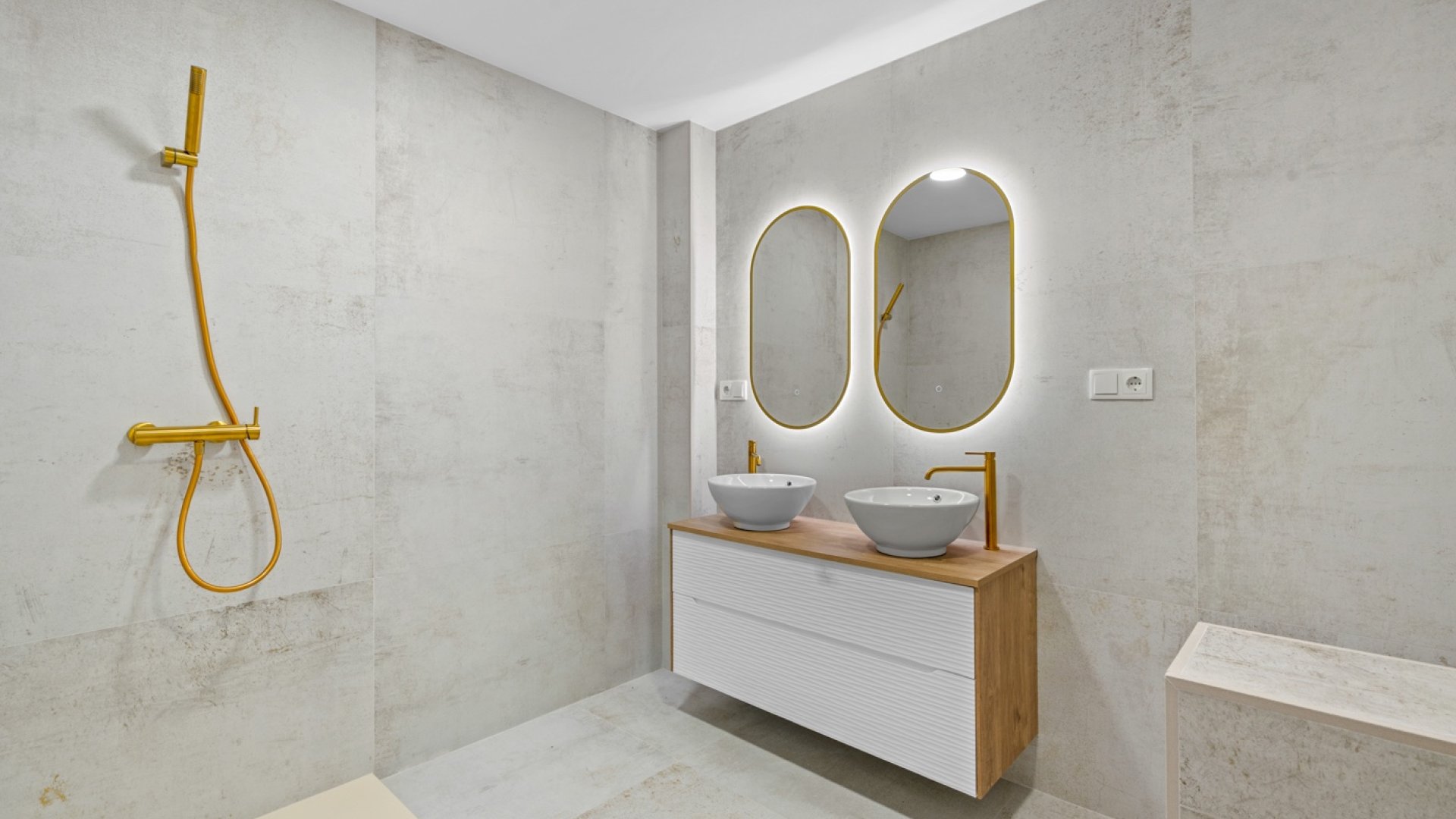 Resale - Apartments -
Torrevieja - El Acequión - Los Náufragos