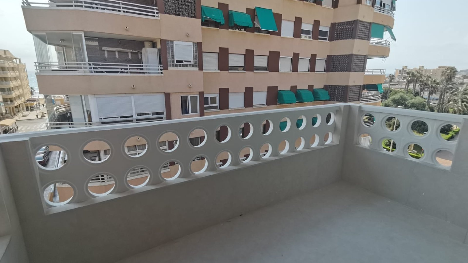 Resale - Apartments -
Torrevieja - La Mata