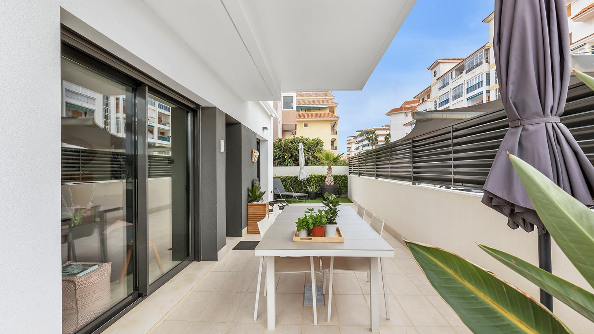 Resale - Apartments -
Torrevieja - La Mata