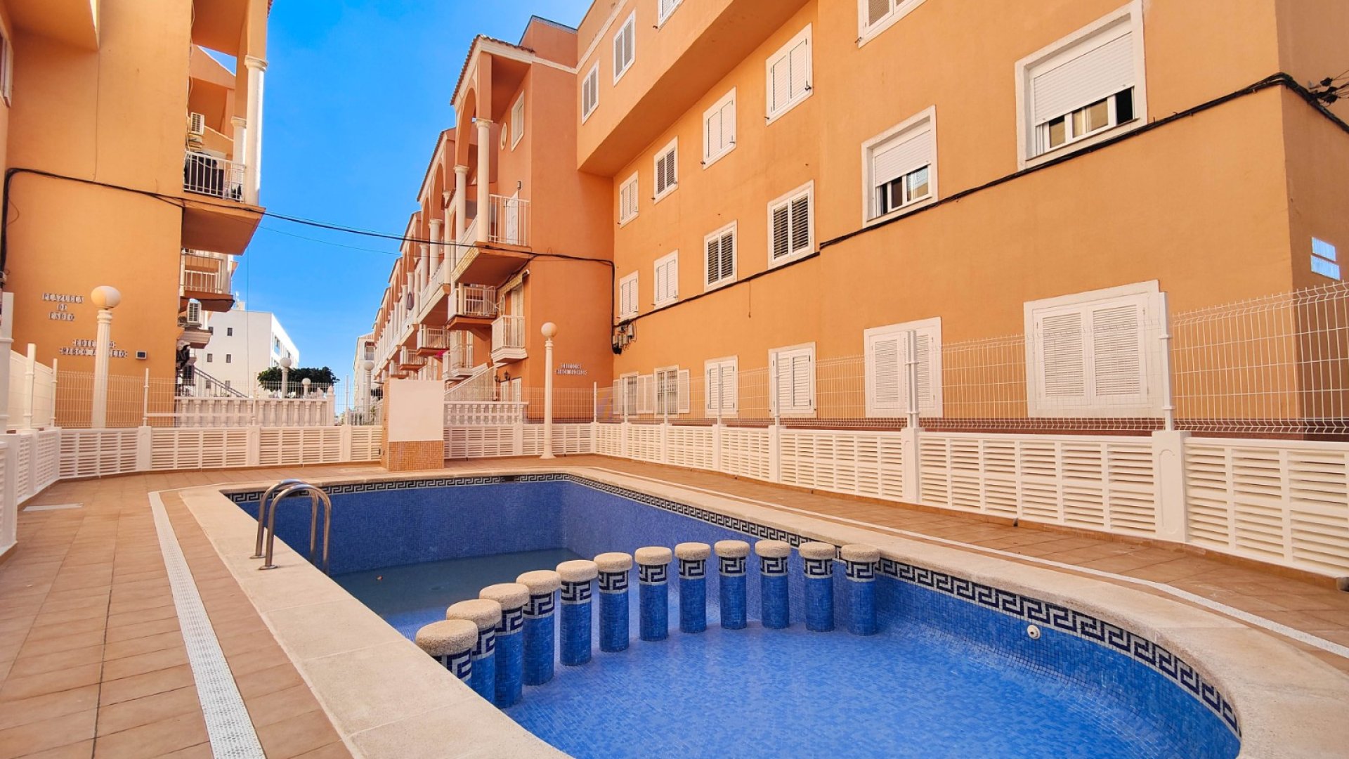 Resale - Apartments -
Torrevieja - La Mata