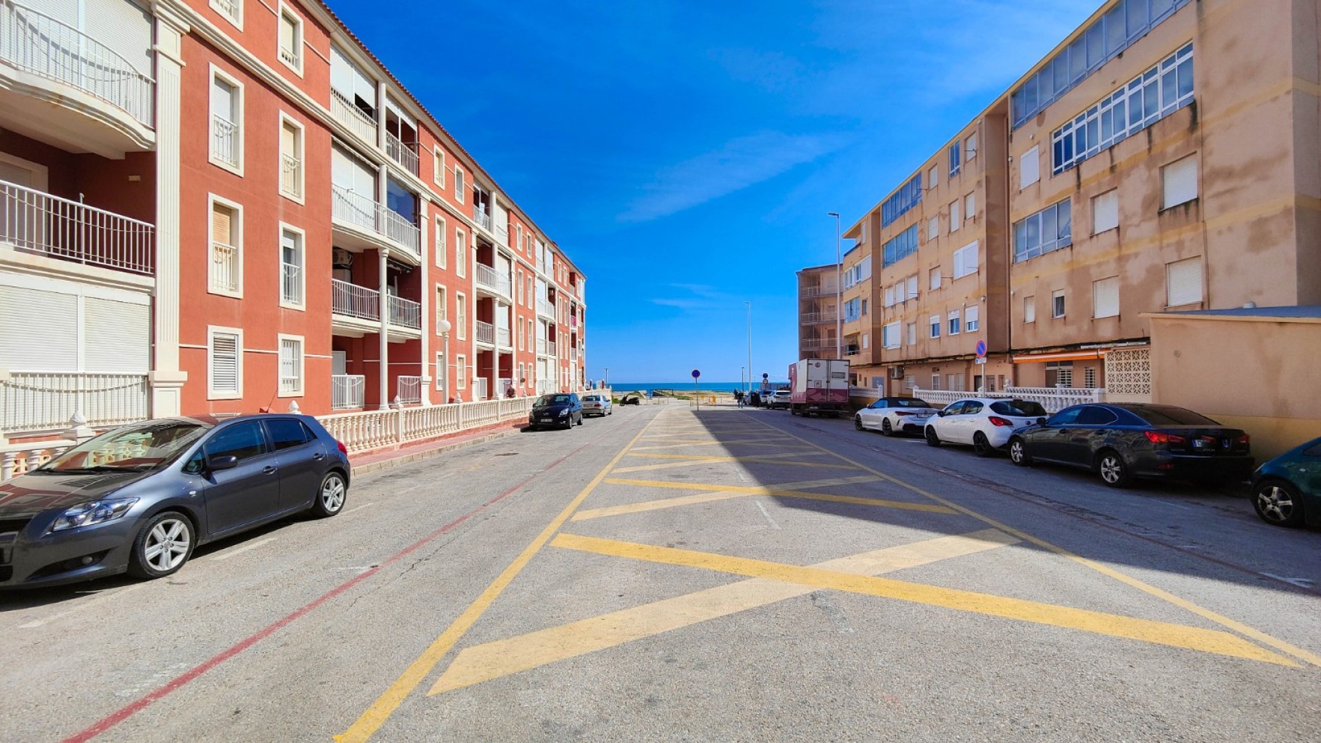 Resale - Apartments -
Torrevieja - La Mata
