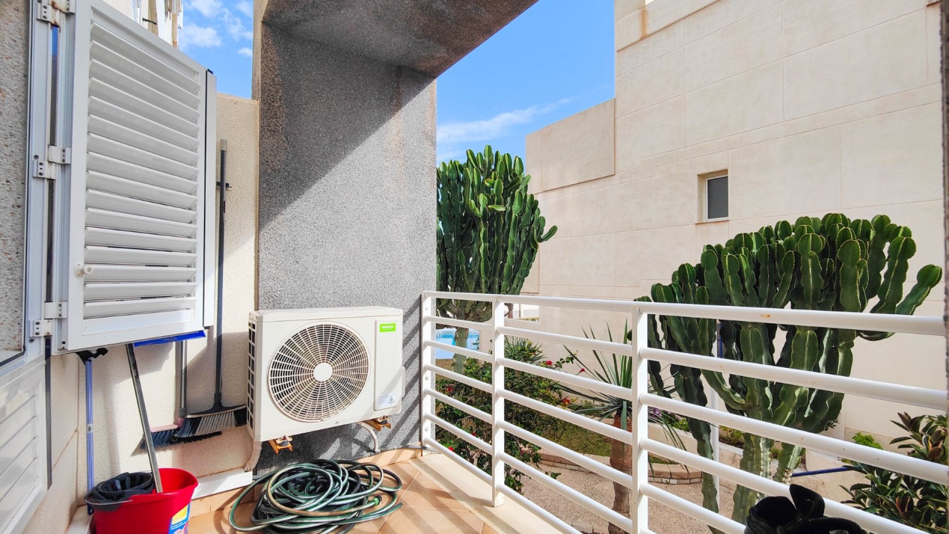 Resale - Apartments -
Torrevieja - La Mata