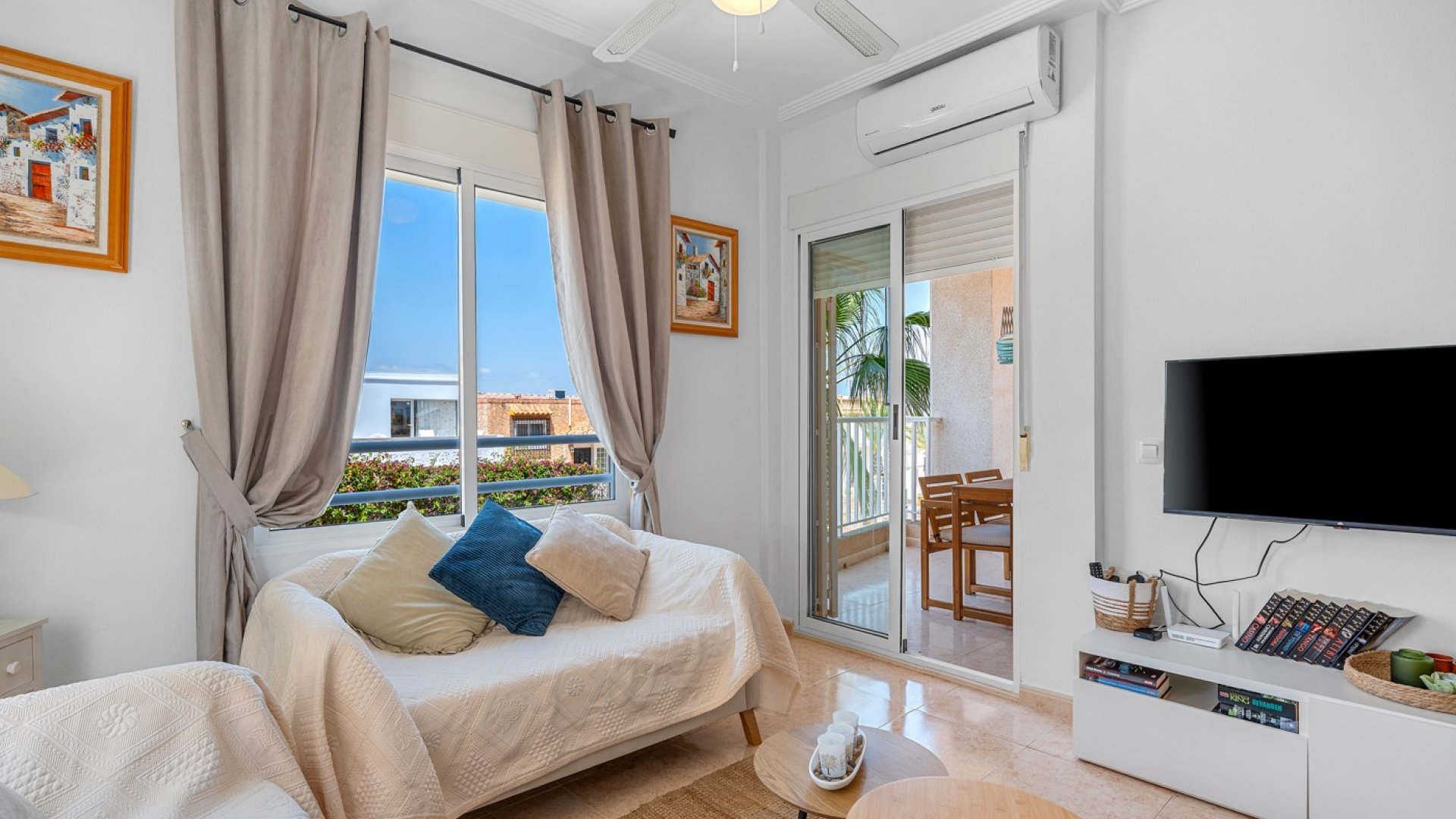 Resale - Apartments -
Torrevieja - La Mata