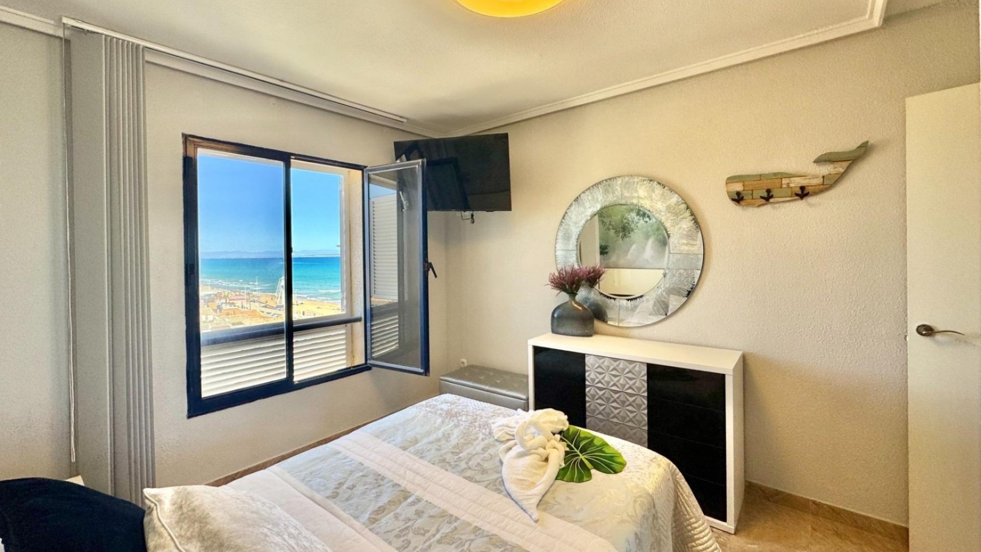 Resale - Apartments -
Torrevieja - La Mata
