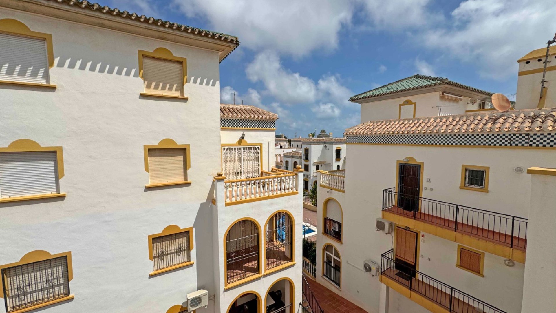 Resale - Apartments -
Torrevieja - La Mata