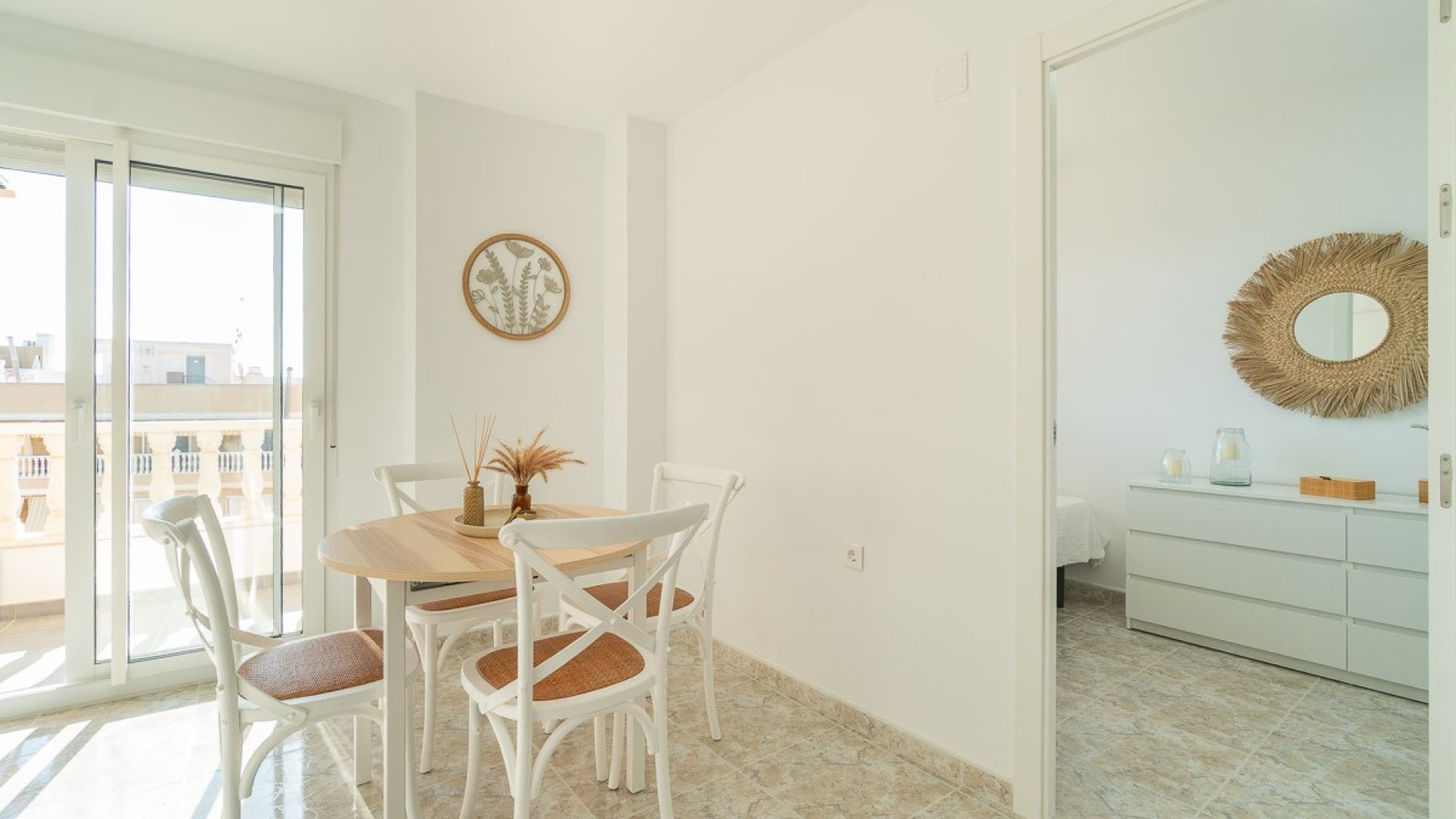 Resale - Apartments -
Torrevieja - La Mata