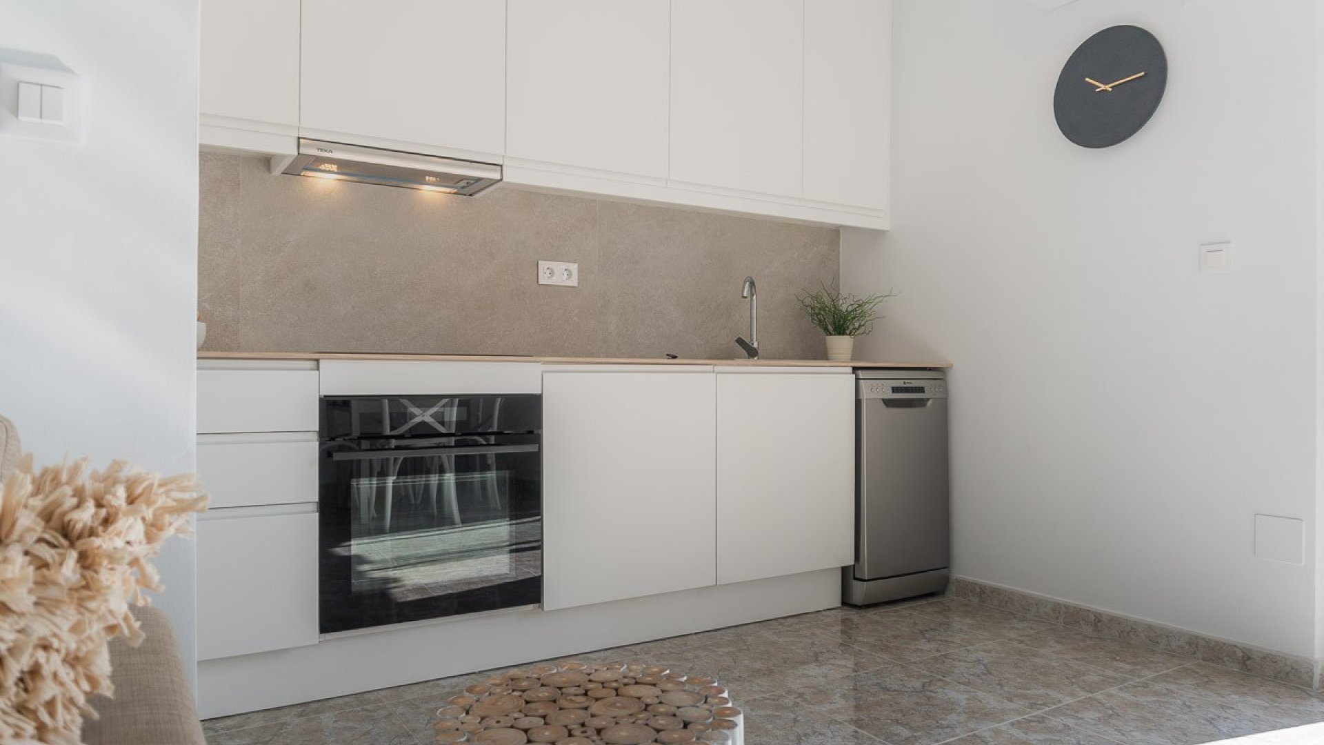 Resale - Apartments -
Torrevieja - La Mata