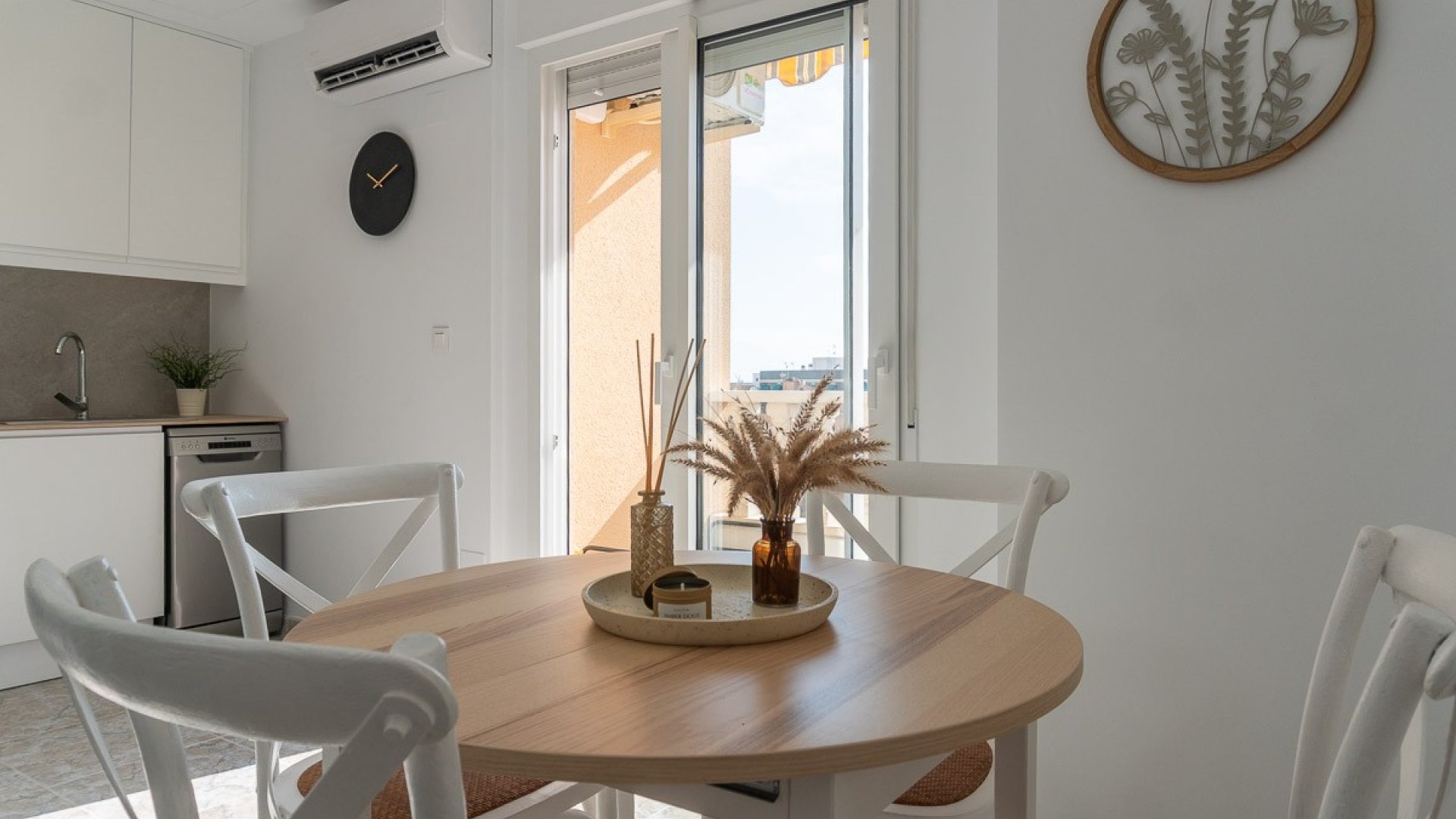 Resale - Apartments -
Torrevieja - La Mata