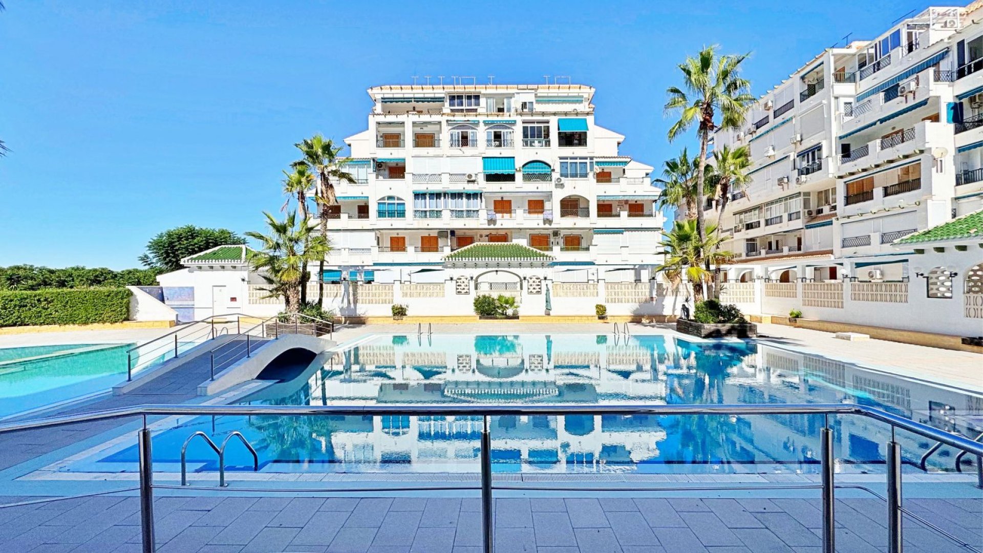 Resale - Apartments -
Torrevieja - La Mata