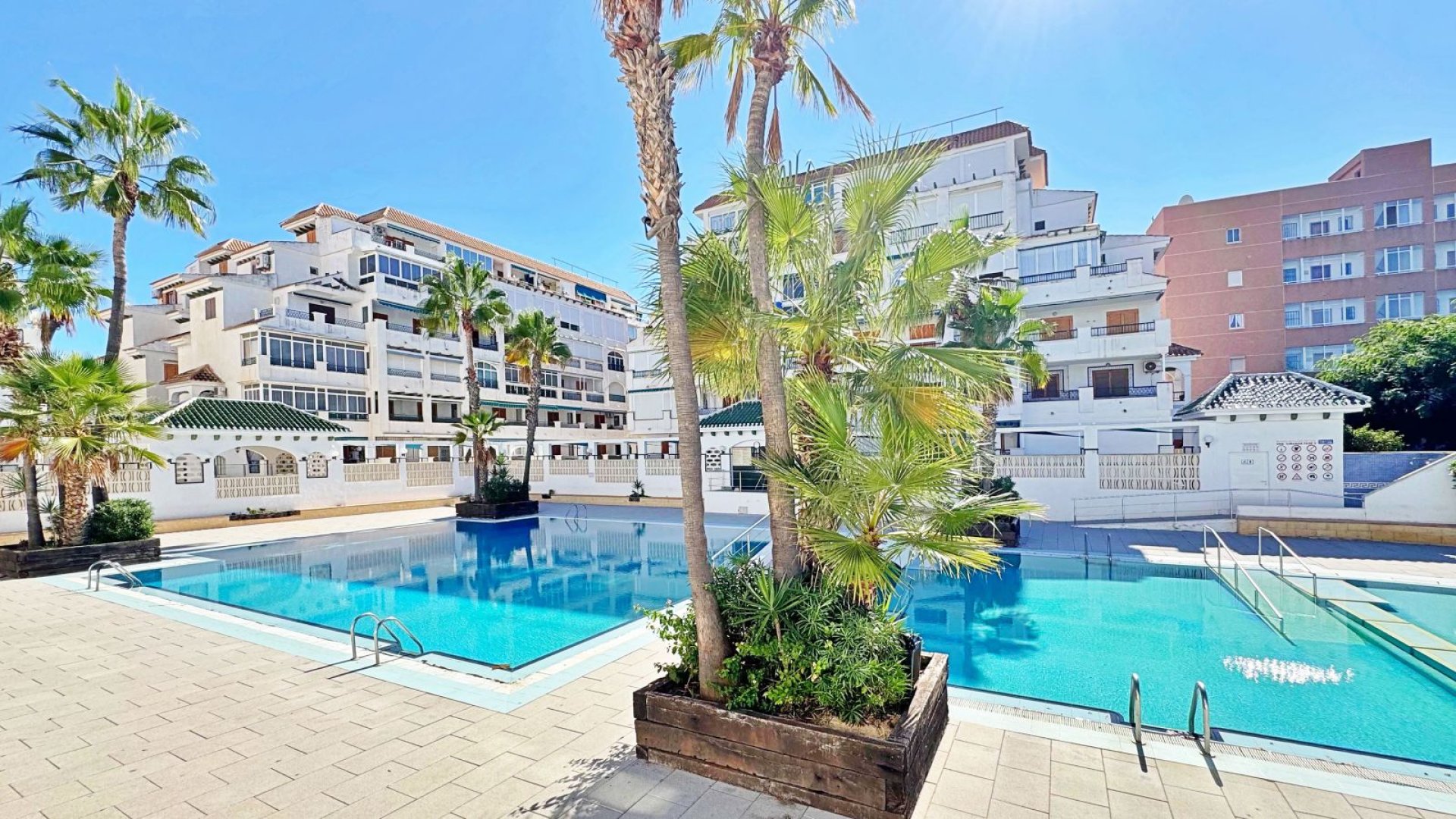 Resale - Apartments -
Torrevieja - La Mata