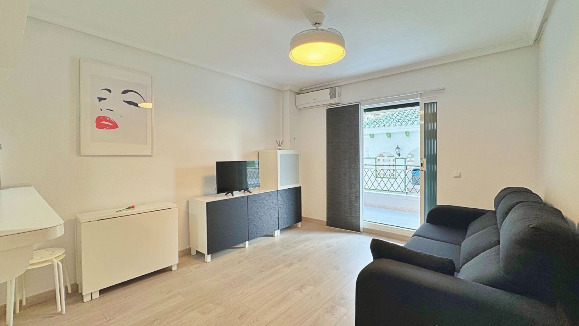 Resale - Apartments -
Torrevieja - La Mata