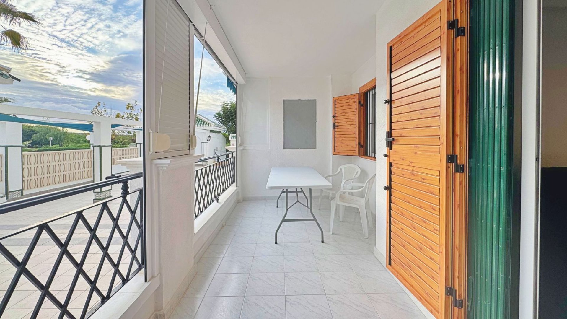 Resale - Apartments -
Torrevieja - La Mata