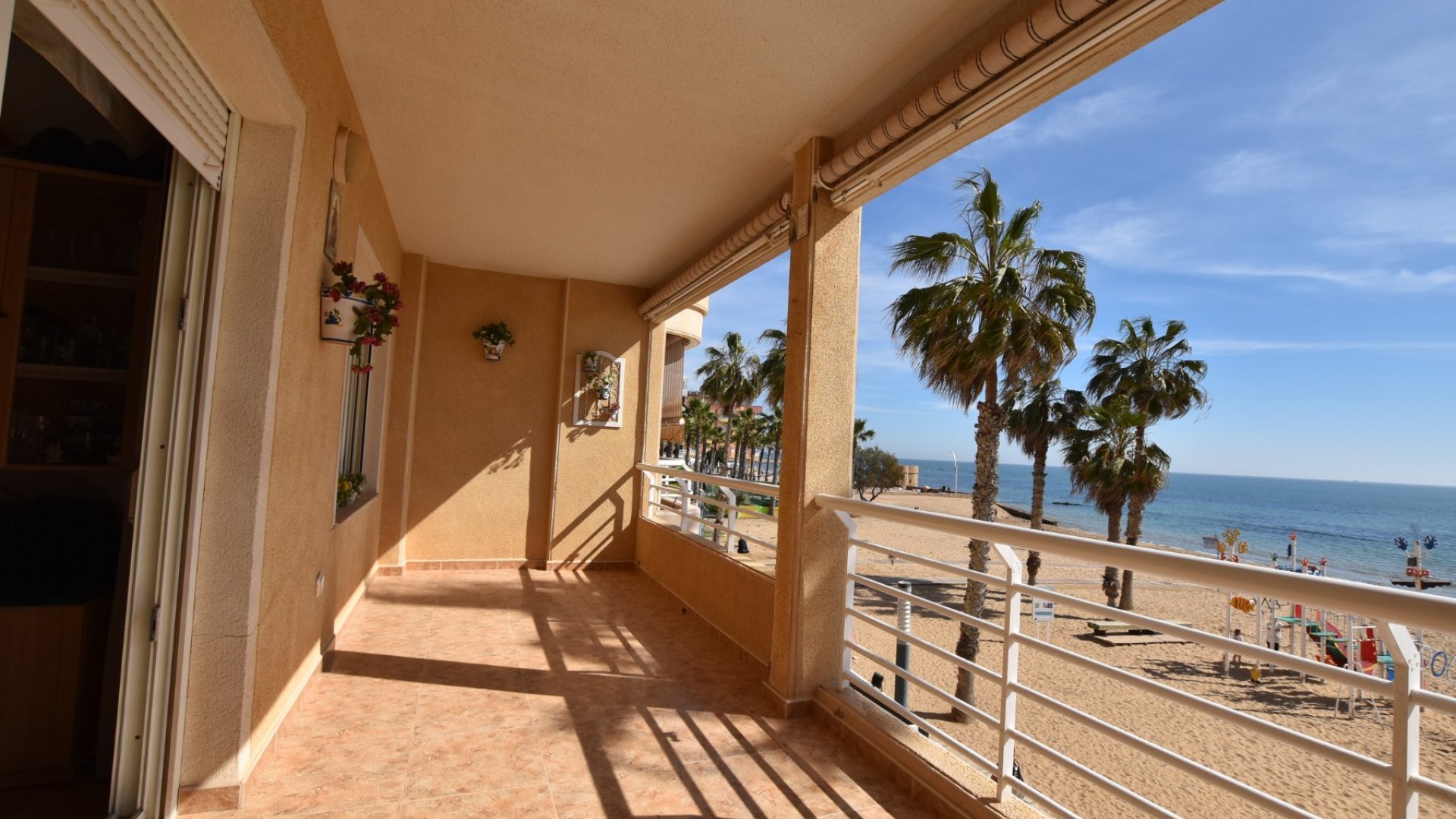 Resale - Apartments -
Torrevieja - La Mata