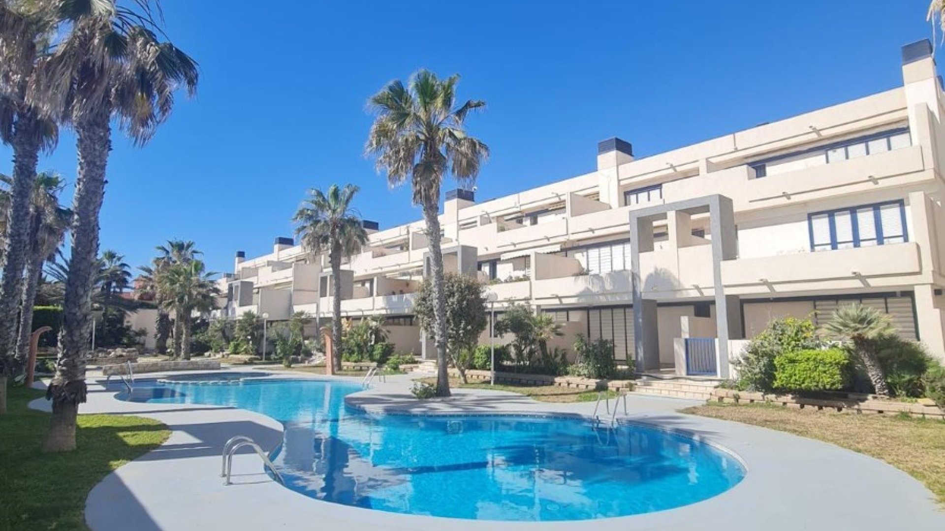 Resale - Apartments -
Torrevieja - La Mata