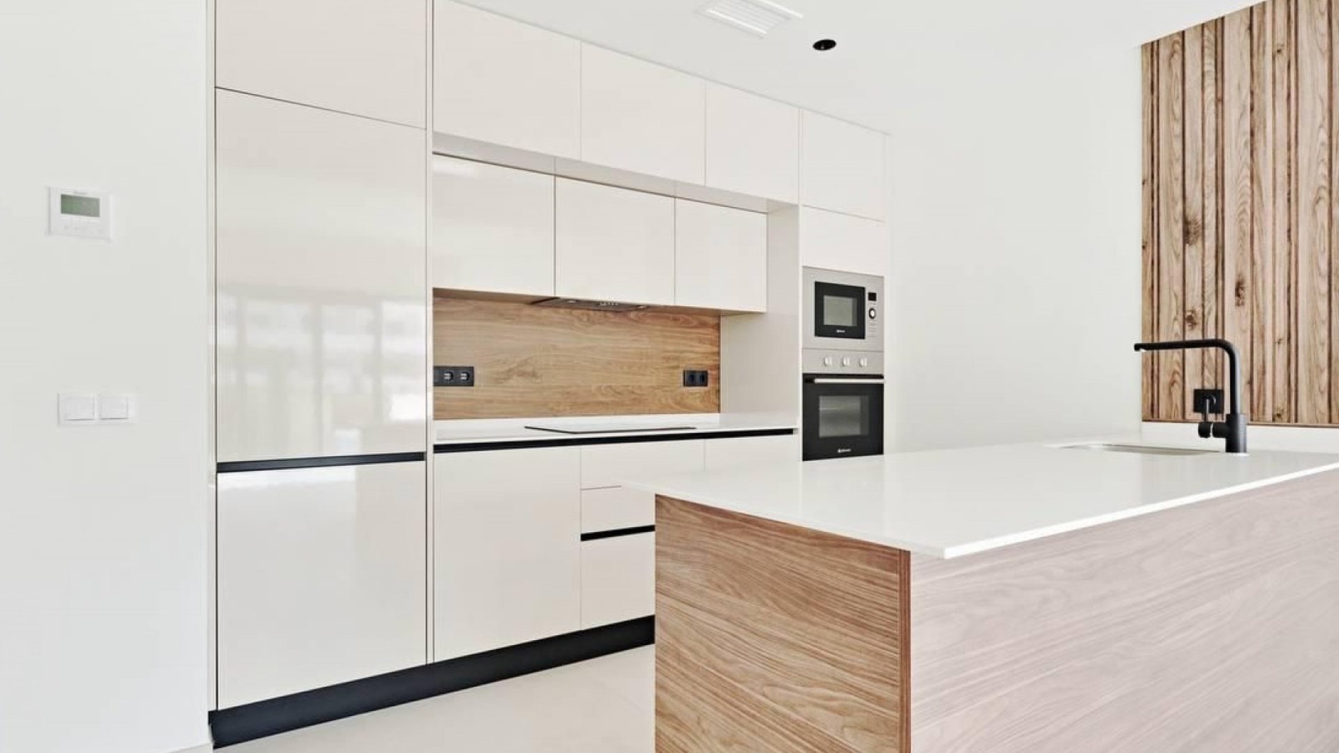 Resale - Apartments -
Torrevieja - La veleta