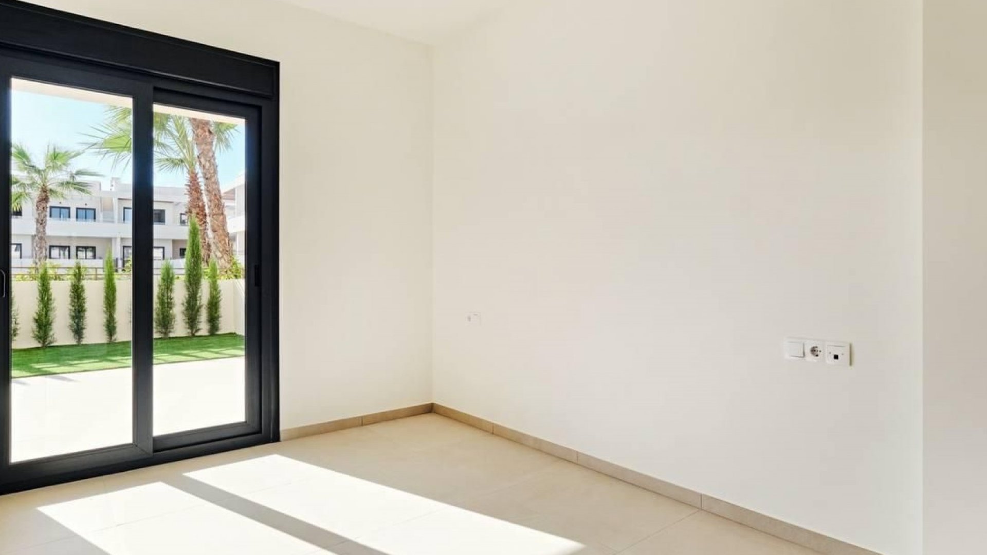 Resale - Apartments -
Torrevieja - La veleta