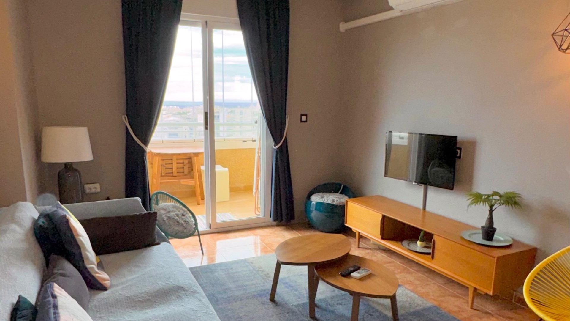 Resale - Apartments -
Torrevieja - Nueva Torrevieja